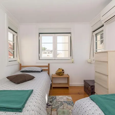 Guestready -cozy Apt Near Fado Museum * ליסבון