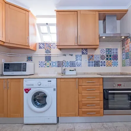 Guestready -cozy Apt Near Fado Museum דירה ליסבון